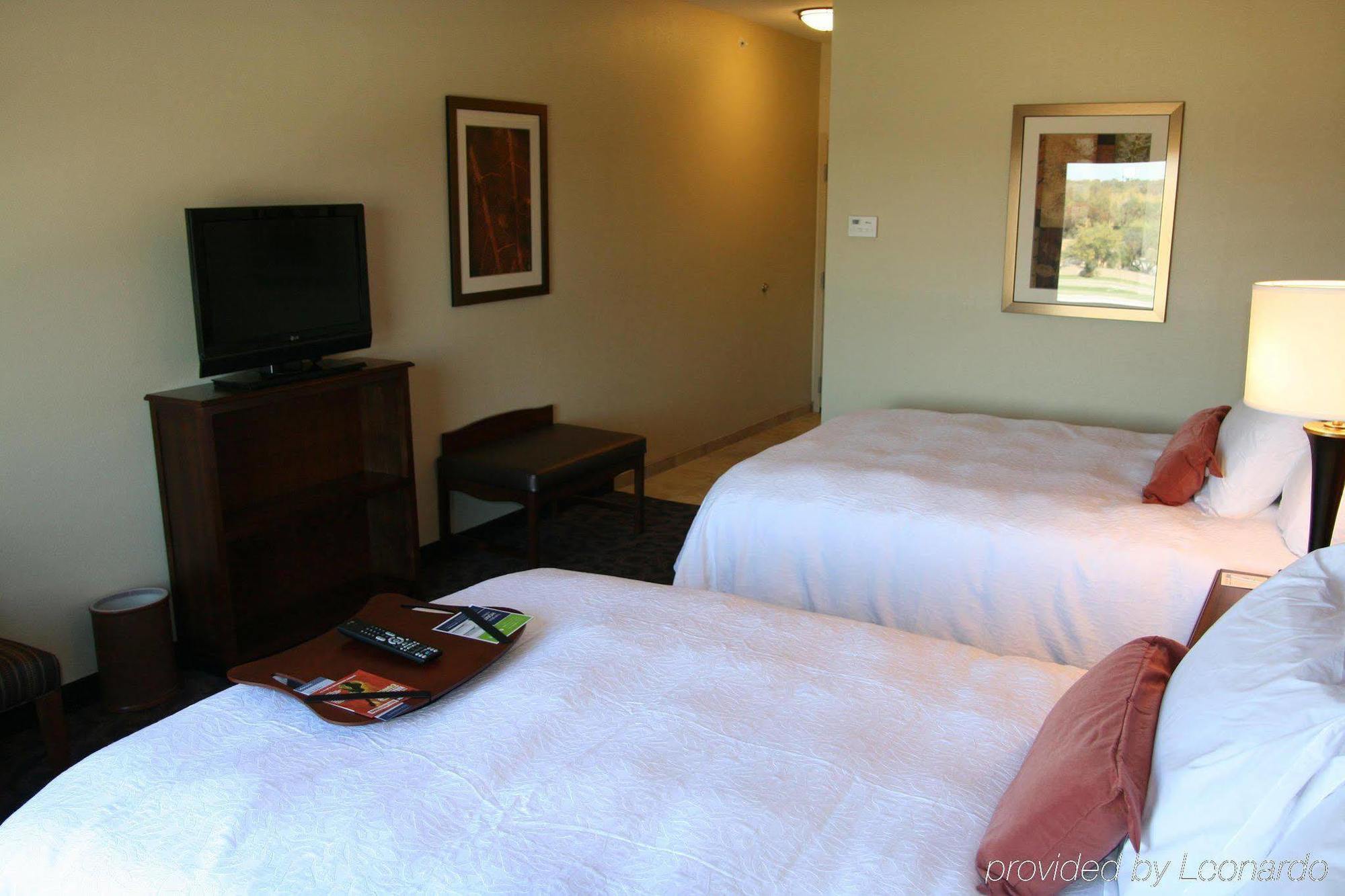 Hampton Inn & Suites Fort Worth/Forest Hill Room photo